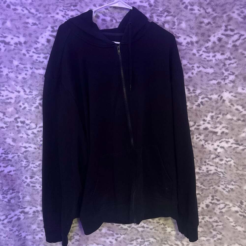 Black Full Zip Hoodie Sweatshirt with Pockets